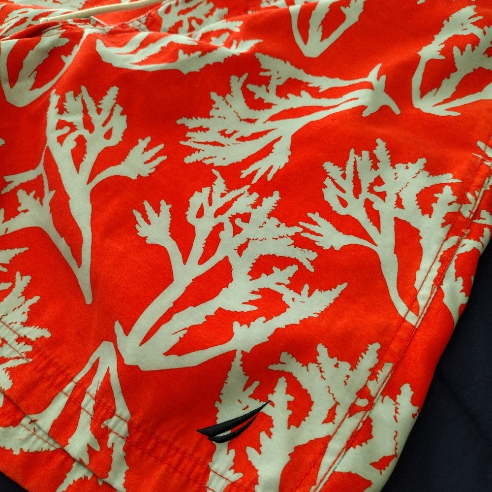 Nautica swim trunks 36